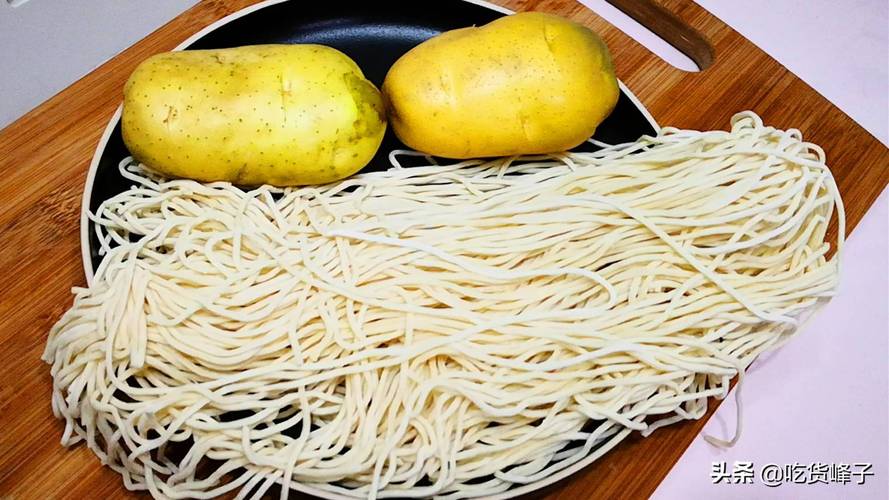 土豆面-土豆面条的做法