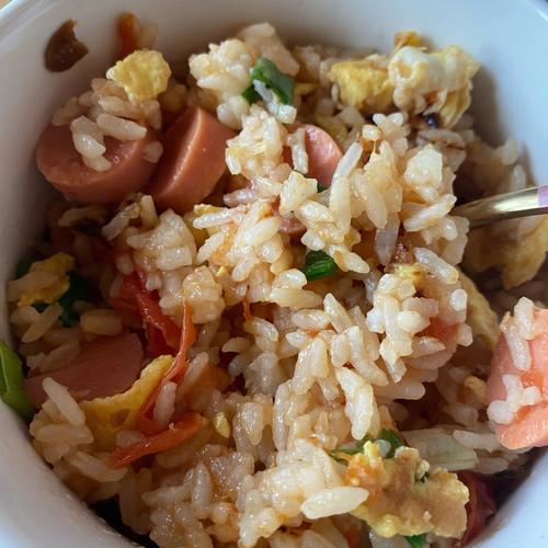 火腿炒饭-火腿炒饭怎么做简单做法