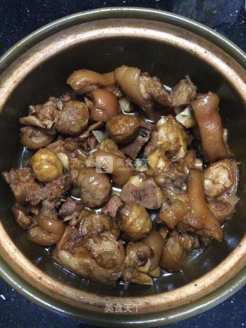 板栗煲蹄花-