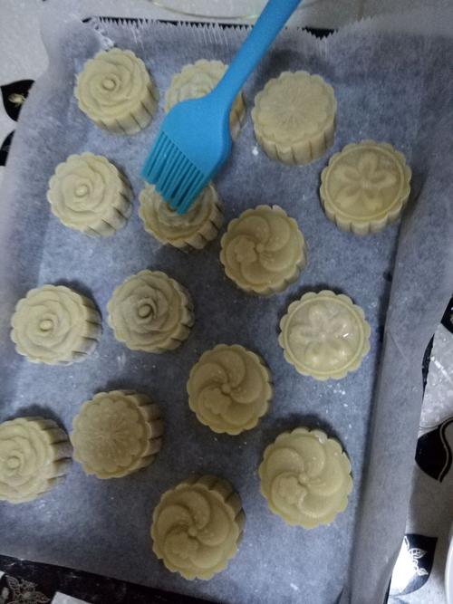 怎样做月饼-怎样做月饼在家里做月饼视频