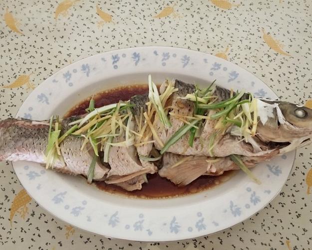 清蒸草鱼的家常做法-清蒸草鱼的家常做法简单