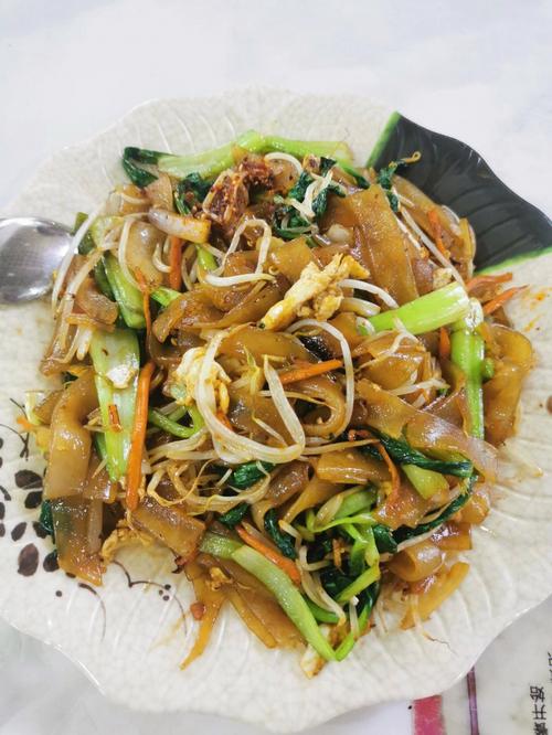 鸡蛋炒河粉-鸡蛋炒河粉图片高清大图