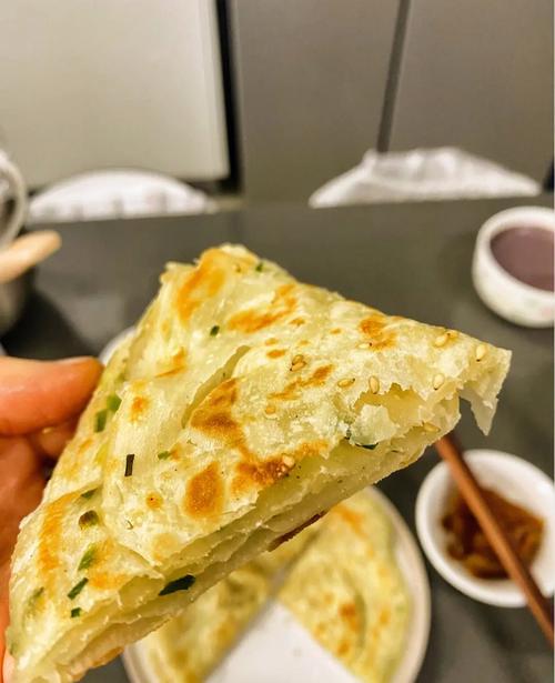 葱花饼-葱花饼的家常做法