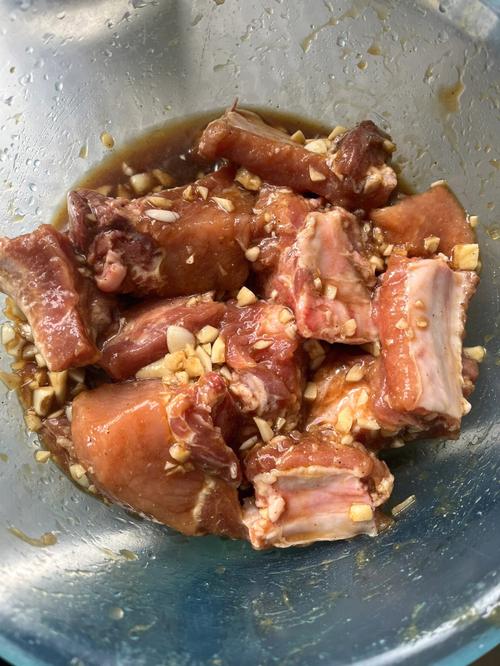 椒盐排骨的做法-椒盐排骨的做法 家常