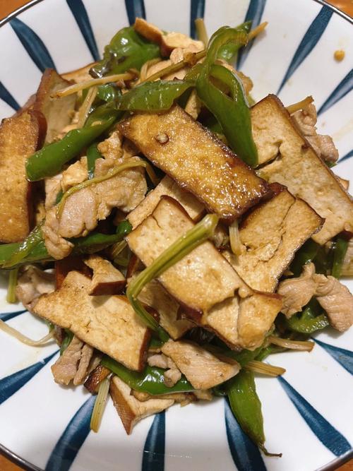 豆腐干炒肉-豆腐干炒肉的家常做法