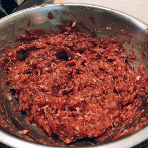 牛肉馅饺子怎么调馅-牛肉馅饺子怎么调馅好吃