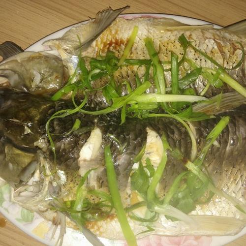 清蒸草鱼的做法-清蒸草鱼的做法简单又好吃