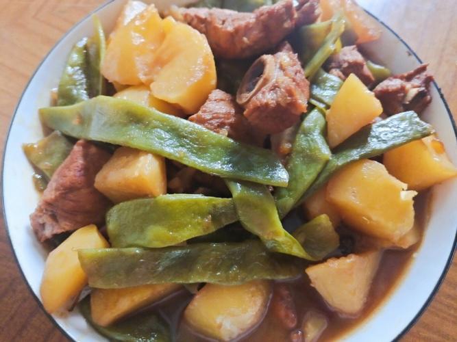 排骨炖豆角-排骨炖豆角的家常做法