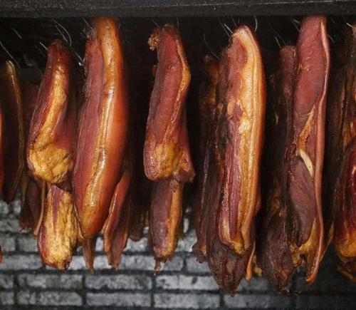烟熏腊肉-烟熏腊肉有什么危害