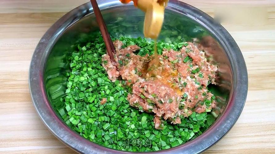 韭菜肉馅饺子怎么调馅-韭菜肉馅饺子怎么调馅好吃