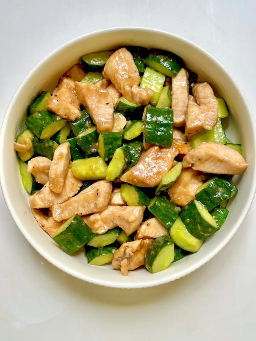 鸡胸脯-鸡胸脯肉怎么做好吃