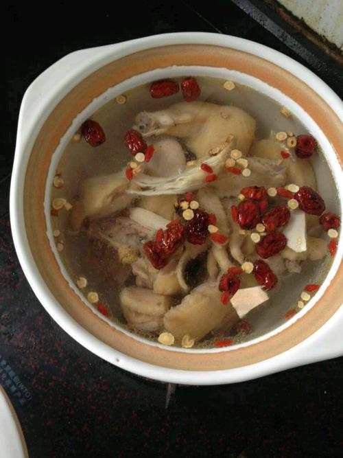 如何清炖鸡-如何清炖鸡肉好吃又简单