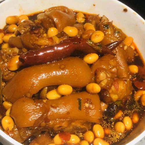 猪脚炖黄豆-猪脚炖黄豆怎么炖才好吃又简单