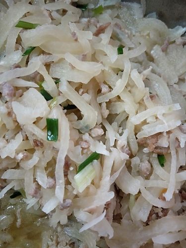 萝卜丝炒肉-萝卜丝炒肉丝的做法