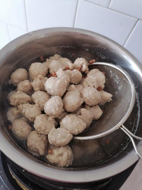 肉丸-肉丸子的家常做法简单