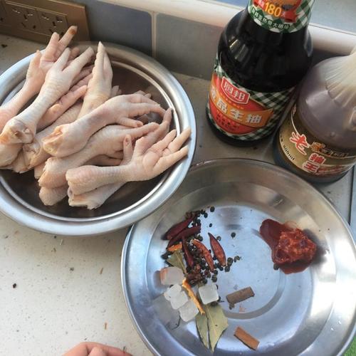 卤鸡爪的制作方法和配料-卤鸡爪的制作方法和配料视频