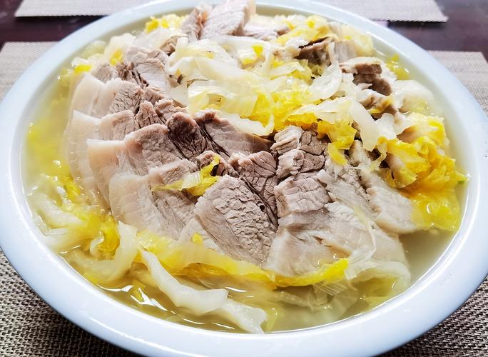 酸菜白肉是哪个地方的菜-酸菜白肉是哪个地方的菜系