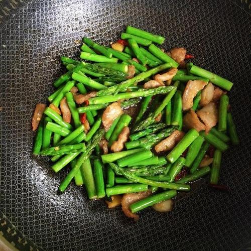 芦笋怎么炒好吃家常菜-芦笋怎么炒好吃家常菜视频