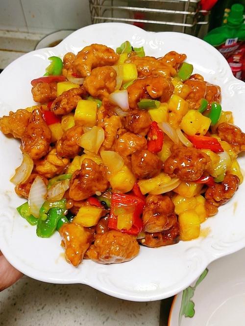 菠萝咕噜肉-菠萝咕噜肉用的什么肉