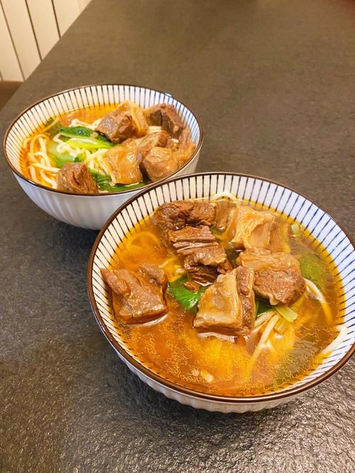 牛肉面怎么做-红烧牛肉面怎么做