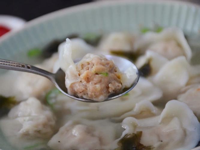 馄饨-馄饨肉馅怎么调好吃又嫩