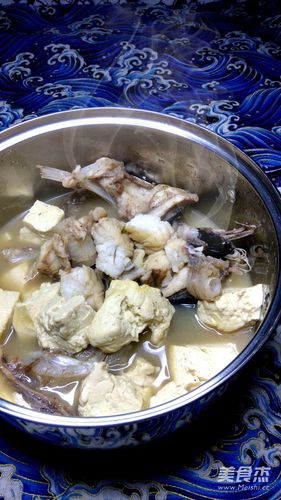 安康鱼炖豆腐-安康鱼炖豆腐的家常做法窍门
