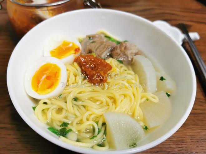 鸡蛋面的做法-鸡蛋面的做法英语作文