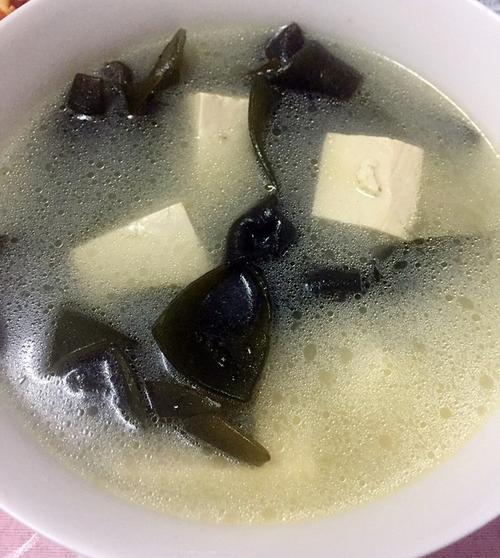 海带豆腐汤-海带豆腐汤的营养价值及功效