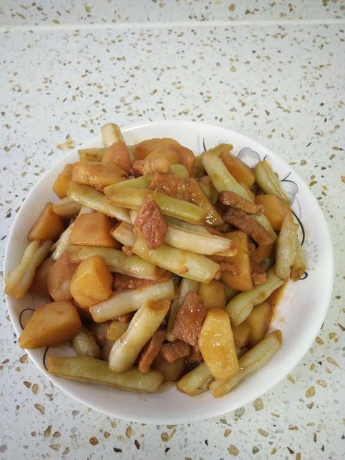 芸豆炖土豆-芸豆炖土豆图片
