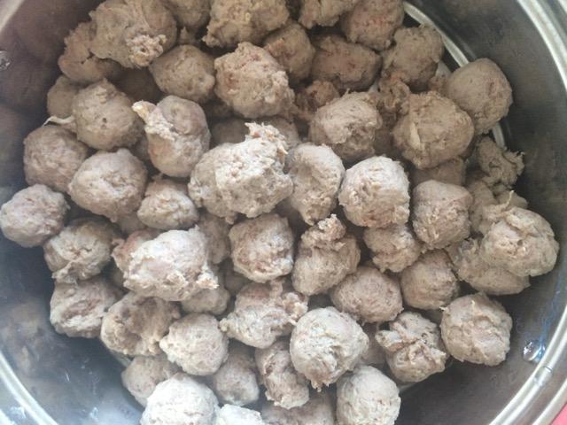 牛肉丸-牛肉丸子怎么做又滑又嫩有弹性
