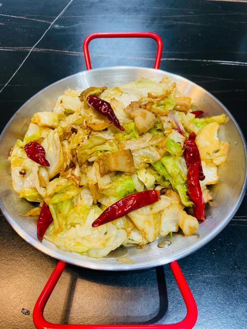 干锅包菜-干锅包菜家常做法