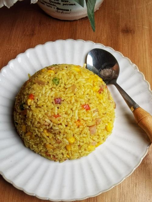 咖喱炒饭-咖喱炒饭的做法 最正宗的做法