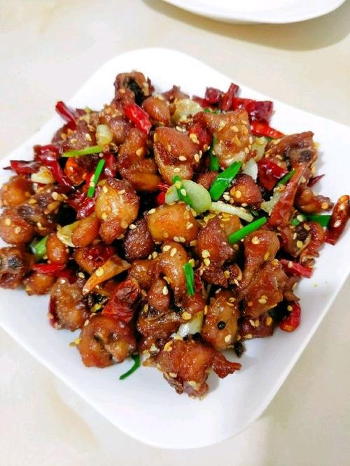 辣子鸡丁的做法-怎样做辣子鸡丁的做法