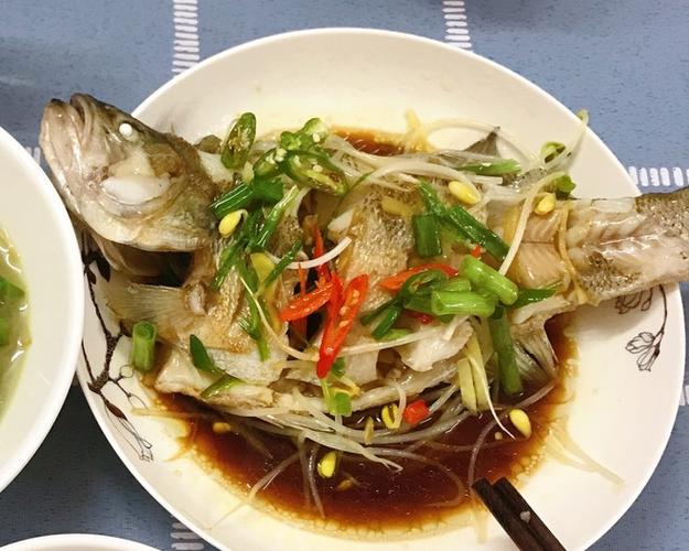 鲈鱼怎么清蒸?-鲈鱼怎么做好吃清蒸视频