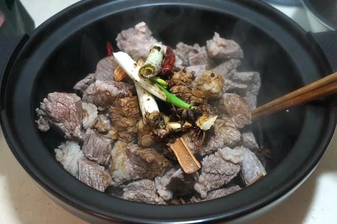 炖牛肉怎么做好吃-炖牛肉怎么做好吃家常做法过程视频