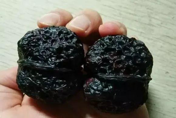 核桃肉-核桃肉黑色的能吃吗
