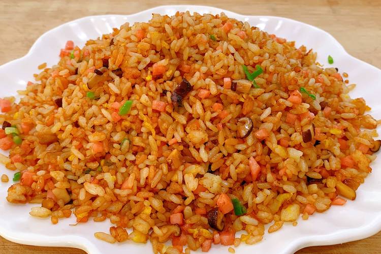 酱油炒饭-酱油炒饭简单的家庭做法