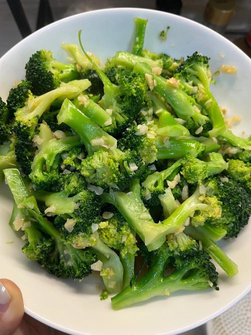 蒜蓉西兰花的做法-蒜蓉西兰花名家做法大全